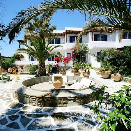 Tínos Golden Beach Studios & Suites מראה חיצוני תמונה
