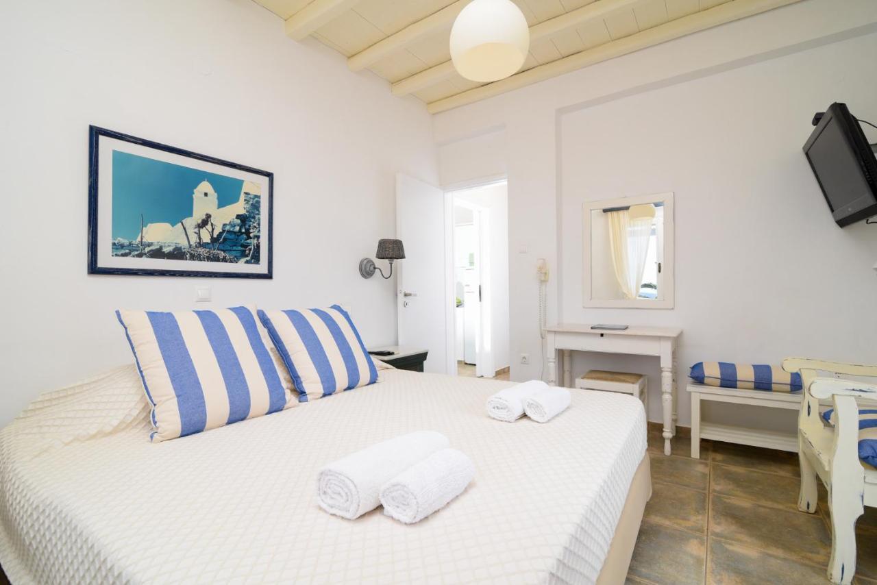 Tínos Golden Beach Studios & Suites מראה חיצוני תמונה