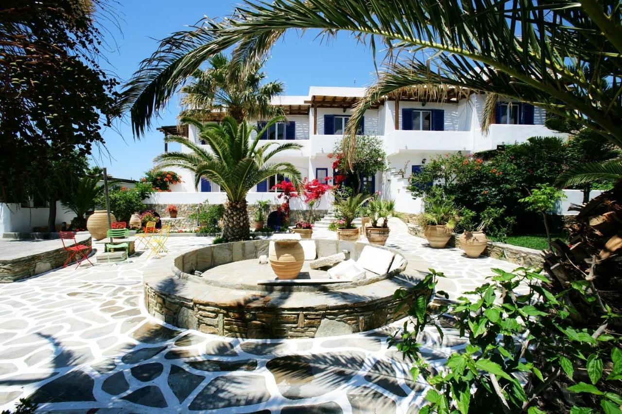 Tínos Golden Beach Studios & Suites מראה חיצוני תמונה