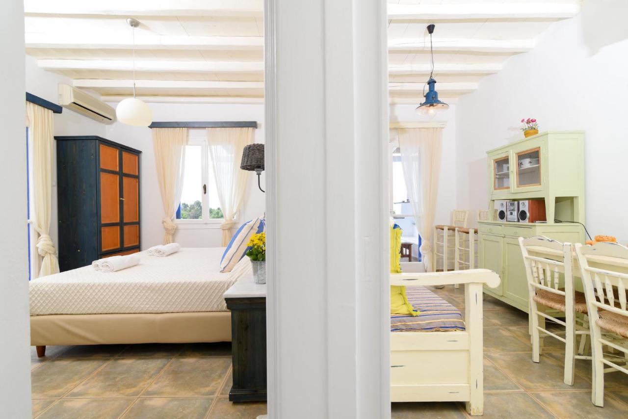 Tínos Golden Beach Studios & Suites מראה חיצוני תמונה
