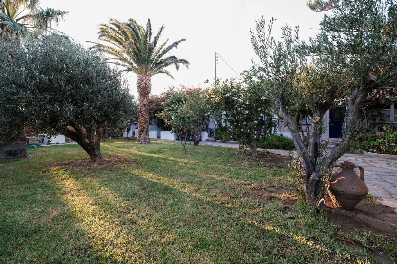 Tínos Golden Beach Studios & Suites מראה חיצוני תמונה