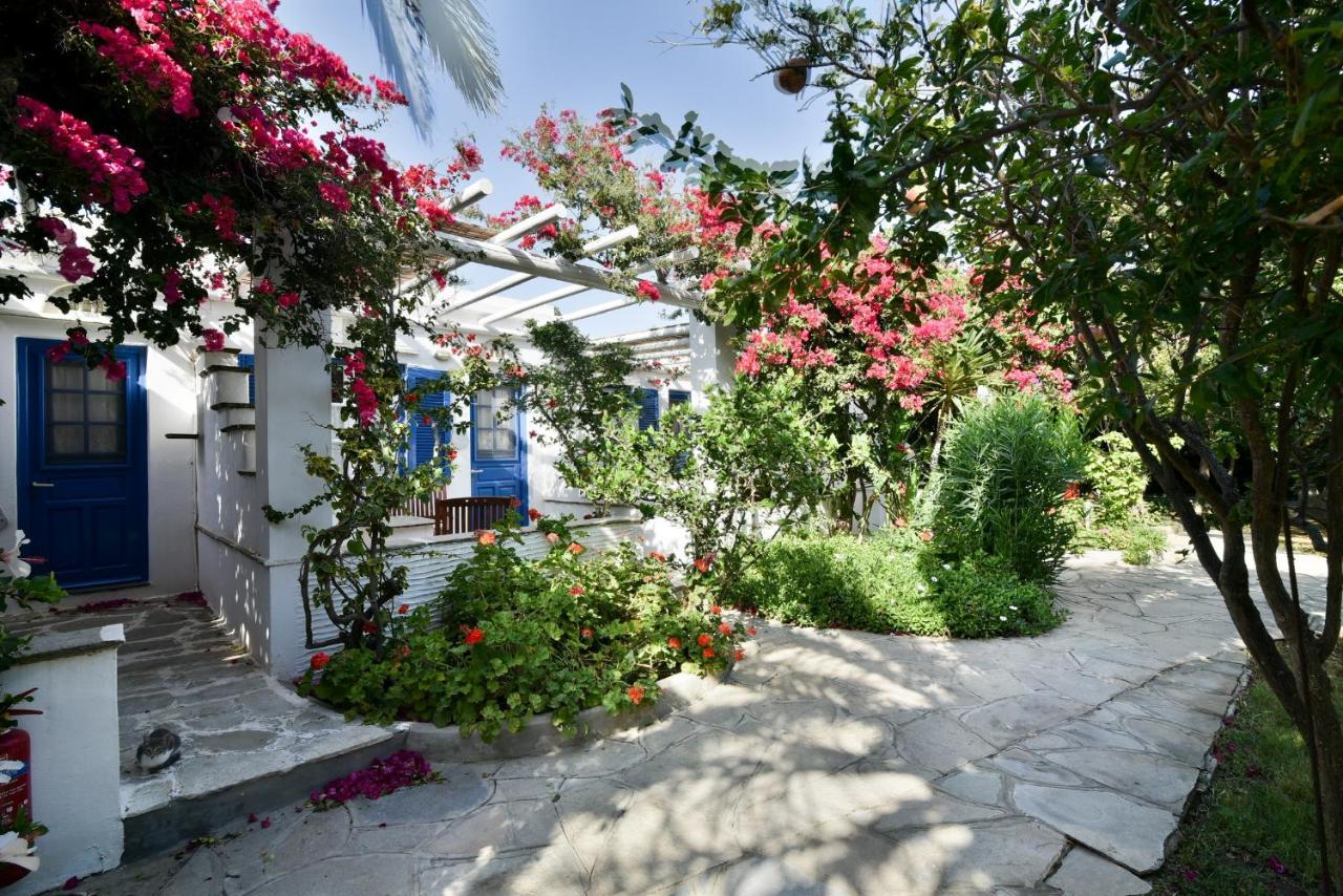 Tínos Golden Beach Studios & Suites מראה חיצוני תמונה