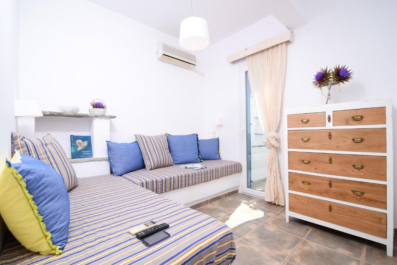 Tínos Golden Beach Studios & Suites מראה חיצוני תמונה