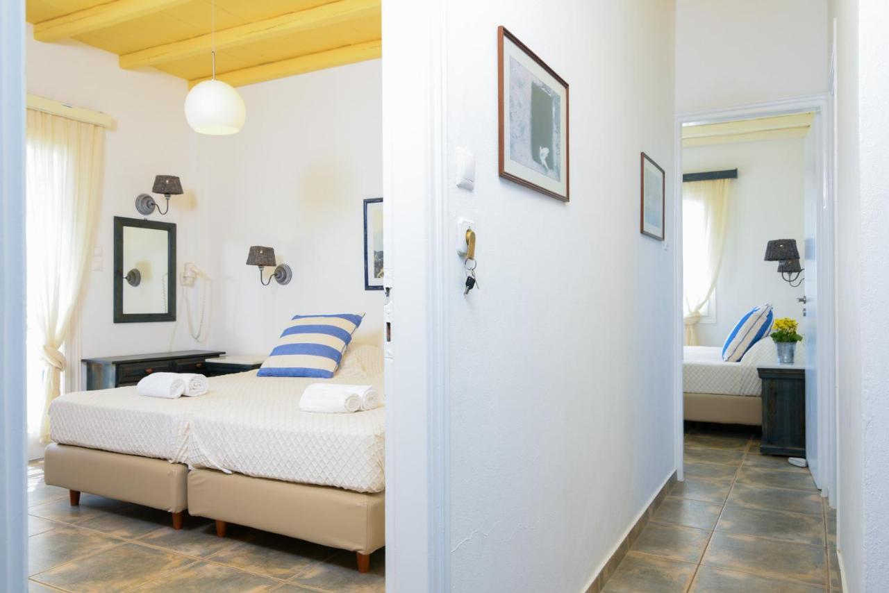 Tínos Golden Beach Studios & Suites מראה חיצוני תמונה