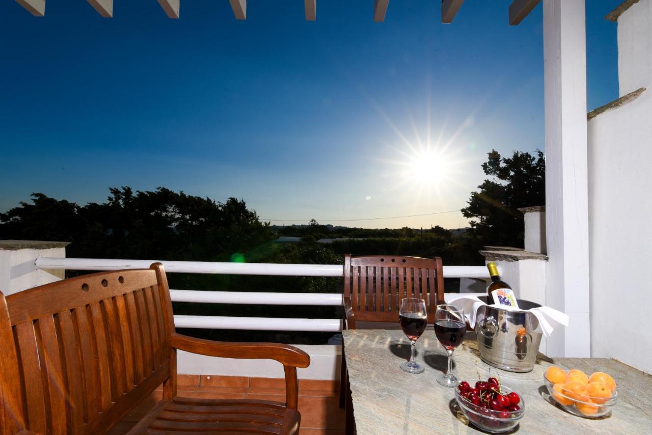Tínos Golden Beach Studios & Suites מראה חיצוני תמונה